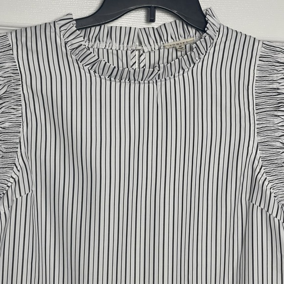 Jodifl Black White Striped Ruffle Cap Sleeve Blouse Top Medium - Picture 2 of 9